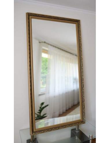 Spiegel mit goldfarbener Rahmenornamentik - 8001002