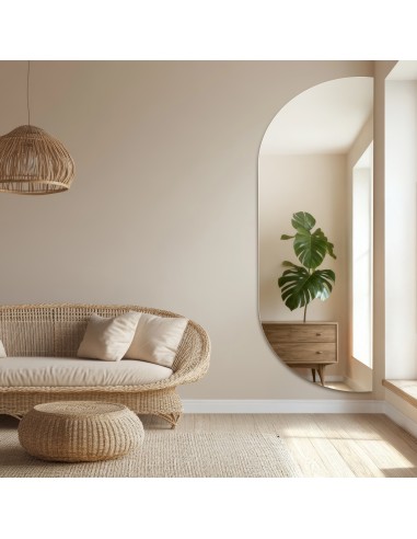 Spiegel mit unregelmäßiger Form – NOE