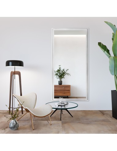 Spiegel in Glamouroptik mit prächtigem weißem...