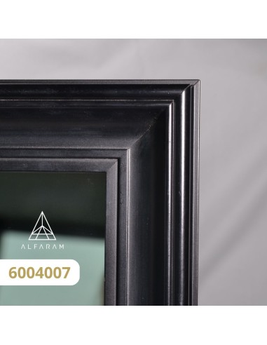 Spiegel in Glamouroptik mit prächtigem weißem...