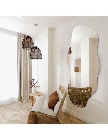 Spiegel mit organischer Form – VERALUCE