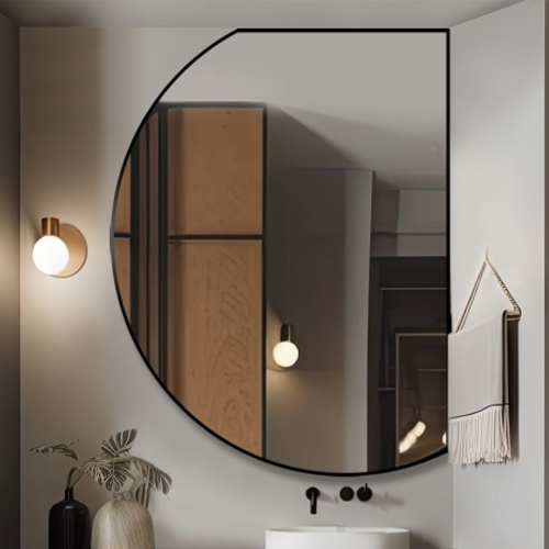 Spiegel mit unregelmäßiger Form in schwarzem, mattem... 2