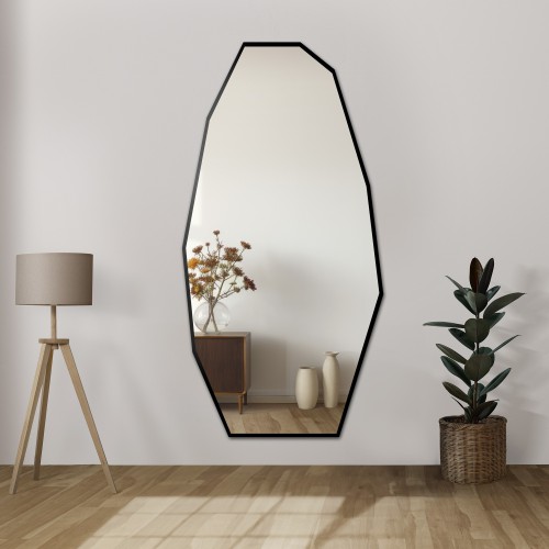 Dekorativer Spiegel mit scharfer, organischer Form im...