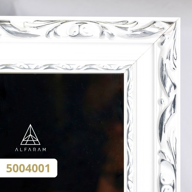 Spiegel mit weißem Ornamentrahmen aus Holz - 5004001