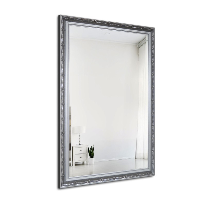 Spiegel mit silberfarbener Rahmenornamentik - 8001001